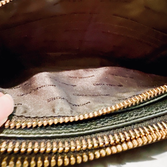 *SOLD* Michael Kors Large Black Pebbled Leather Double-Pouch Crossbody/Clutch - Picture 10 of 11